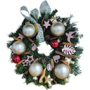 Coronita Craciun cu globuri crem, scortisoara, felii portocala, decoratiuni lemn