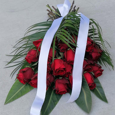 Buchet funerar din trandafiri rosii