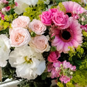 Buchet lisianthus (eustoma), minigerbera (germini), miniroze, oxypetalum, alchemilla