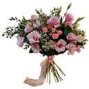 Buchet lisianthus, miniroze si waxflower